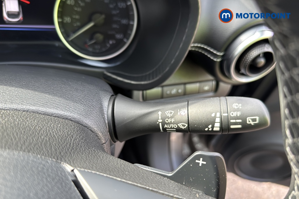 Nissan Juke N-Connecta Automatic Petrol SUV - Stock Number (1677031) - 6th supplementary image