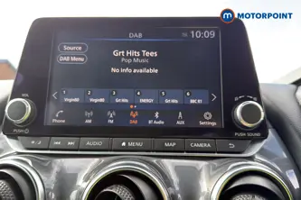 Nissan Juke N-Connecta Automatic Petrol SUV - Stock Number (1677031) - 8th supplementary image