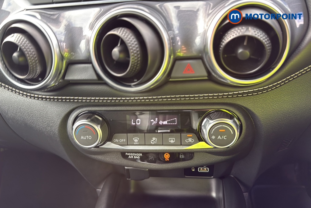 Nissan Juke N-Connecta Automatic Petrol SUV - Stock Number (1677031) - 12th supplementary image