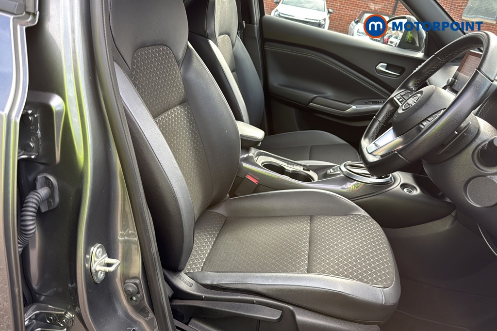 Nissan Juke N-Connecta Automatic Petrol SUV - Stock Number (1677031) - 22nd supplementary image