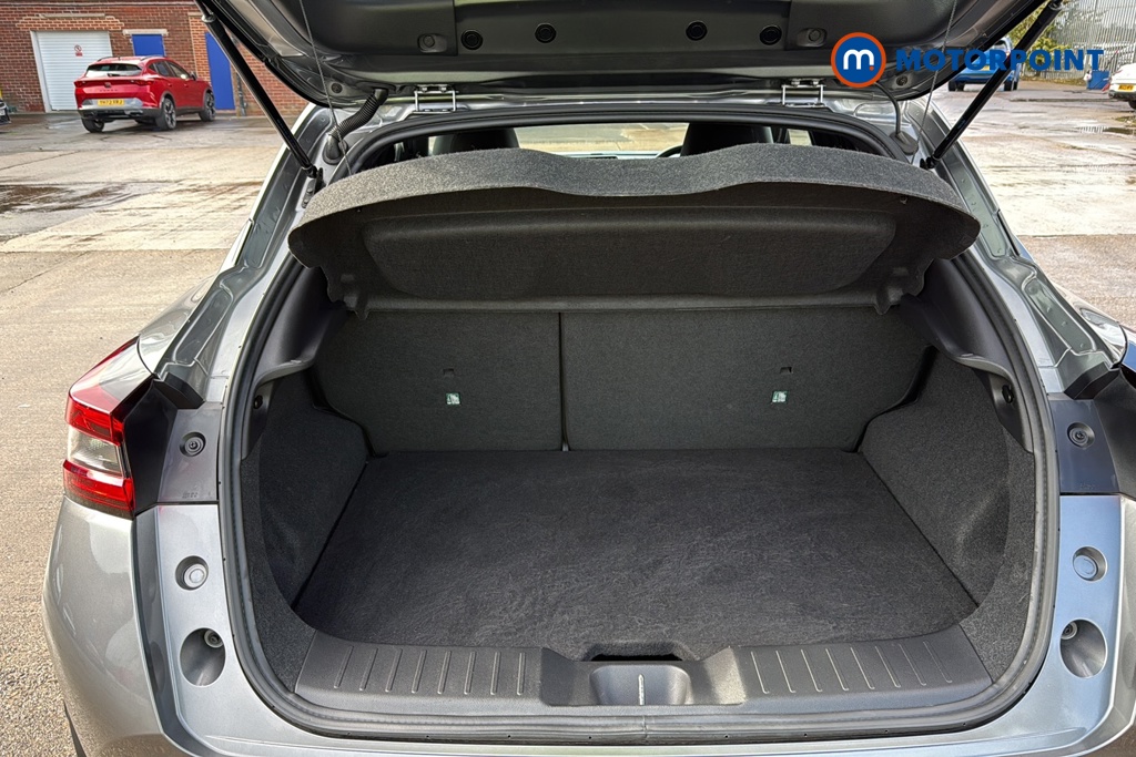 Nissan Juke N-Connecta Automatic Petrol SUV - Stock Number (1677031) - 30th supplementary image