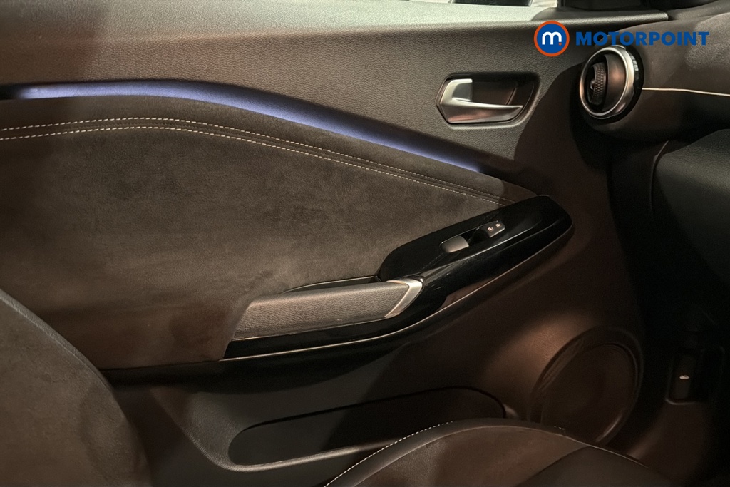 Nissan Juke Tekna-Plus Automatic Petrol-Electric Hybrid SUV - Stock Number (1677067) - 10th supplementary image