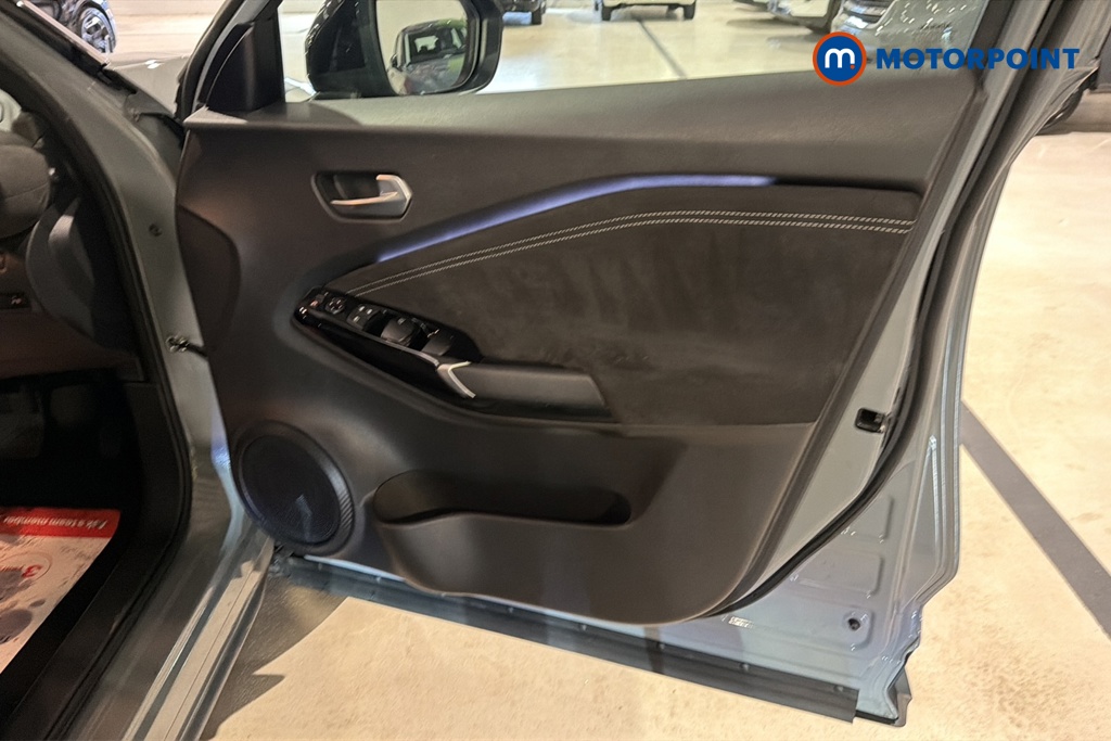Nissan Juke Tekna-Plus Automatic Petrol-Electric Hybrid SUV - Stock Number (1677067) - 18th supplementary image