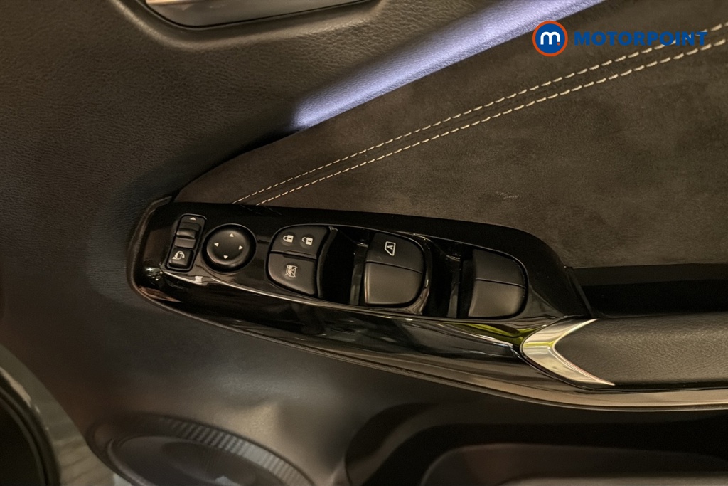 Nissan Juke Tekna-Plus Automatic Petrol-Electric Hybrid SUV - Stock Number (1677067) - 19th supplementary image