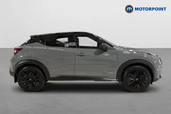 Nissan Juke Tekna-Plus Automatic Petrol-Electric Hybrid SUV - Stock Number (1677067) - Passenger side