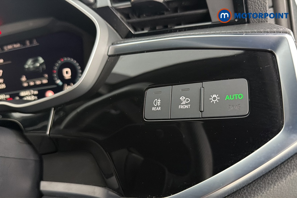 Audi Q3 Black Edition Automatic Petrol SUV - Stock Number (1678556) - 11th supplementary image