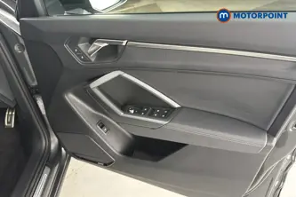 Audi Q3 Black Edition Automatic Petrol SUV - Stock Number (1678556) - 18th supplementary image