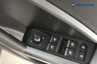 Audi Q3 Black Edition Automatic Petrol SUV - Stock Number (1678556) - 19th supplementary image