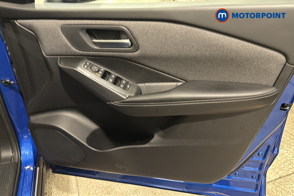 Nissan Qashqai Acenta Premium Automatic Petrol-Electric Hybrid SUV - Stock Number (1678568) - 18th supplementary image