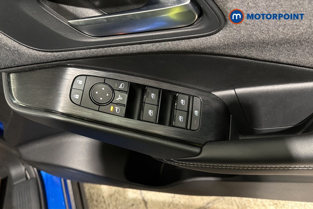 Nissan Qashqai Acenta Premium Automatic Petrol-Electric Hybrid SUV - Stock Number (1678568) - 19th supplementary image