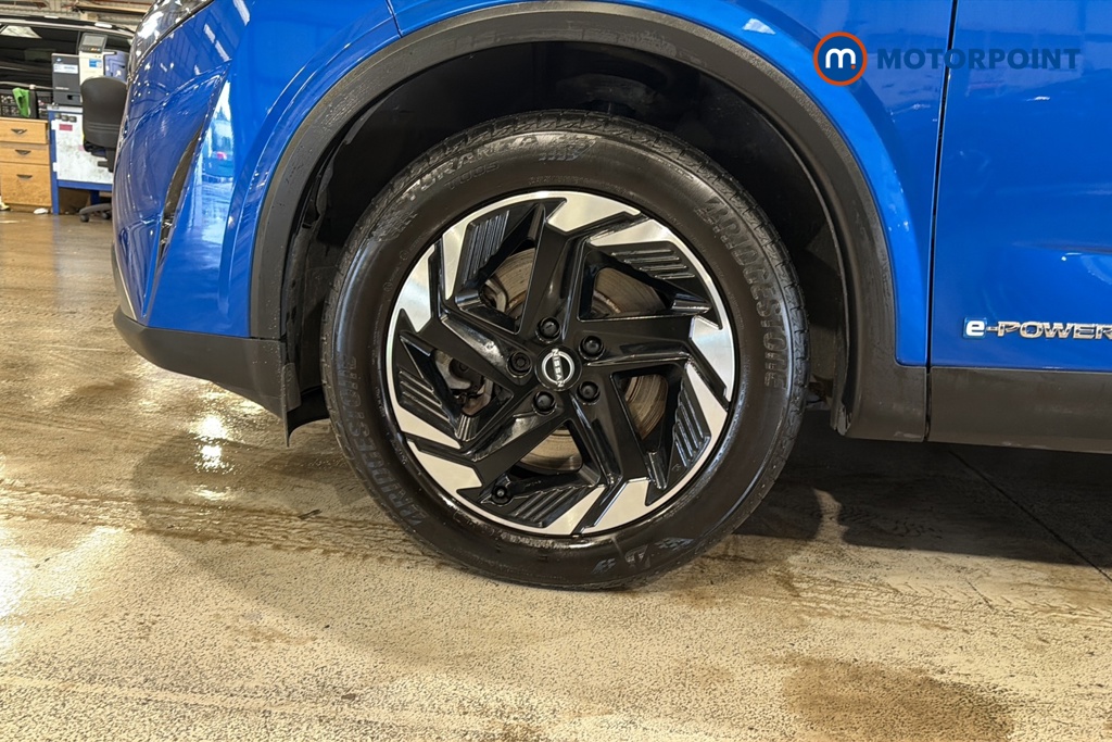 Nissan Qashqai Acenta Premium Automatic Petrol-Electric Hybrid SUV - Stock Number (1678568) - 44th supplementary image