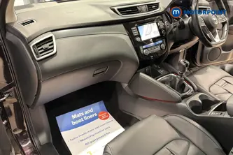 Nissan Qashqai N-Motion Manual Petrol SUV - Stock Number (1677414) - 997th supplementary image