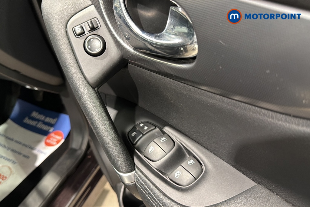 Nissan Qashqai N-Motion Manual Petrol SUV - Stock Number (1677414) - 19th supplementary image