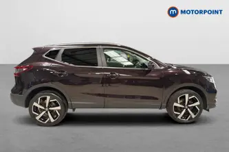 Nissan Qashqai N-Motion Manual Petrol SUV - Stock Number (1677414) - Passenger side