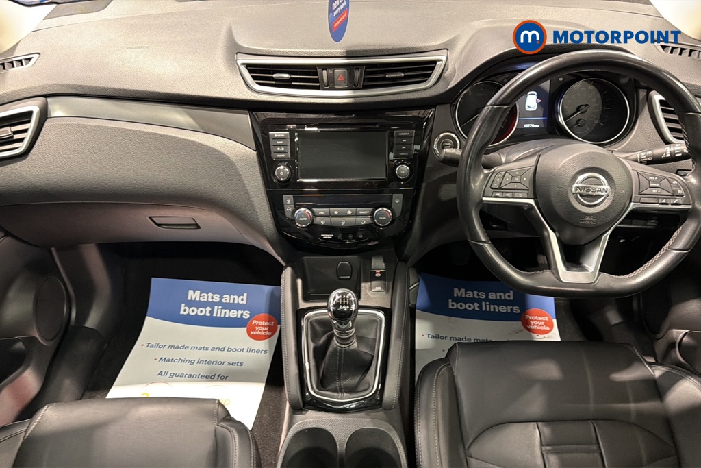 Nissan Qashqai N-Motion Manual Petrol SUV - Stock Number (1677414) - 1st supplementary image