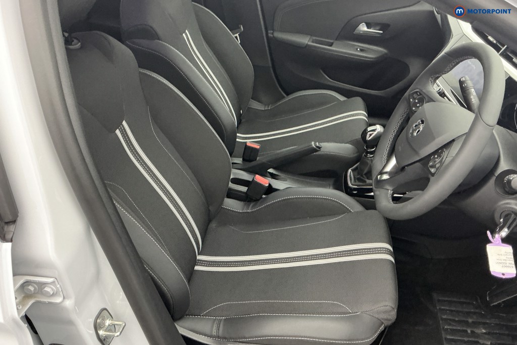 Vauxhall Corsa YES Manual Petrol Hatchback - Stock Number (1639907) - 5th supplementary image