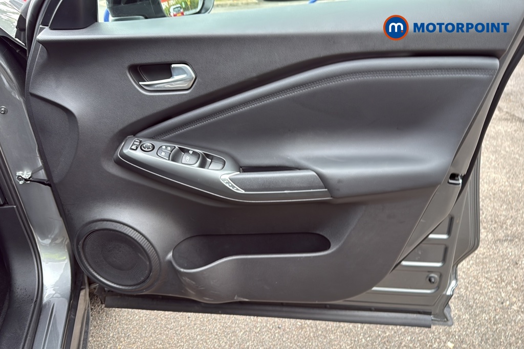 Nissan Juke N-Connecta Automatic Petrol-Electric Hybrid SUV - Stock Number (1653439) - 18th supplementary image