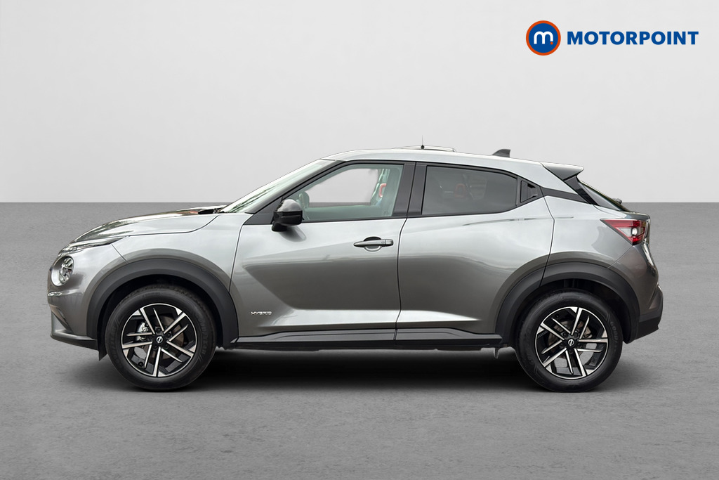 Nissan Juke N-Connecta Automatic Petrol-Electric Hybrid SUV - Stock Number (1653439) - Drivers side