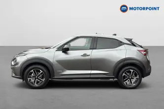 Nissan Juke N-Connecta Automatic Petrol-Electric Hybrid SUV - Stock Number (1653439) - Drivers side