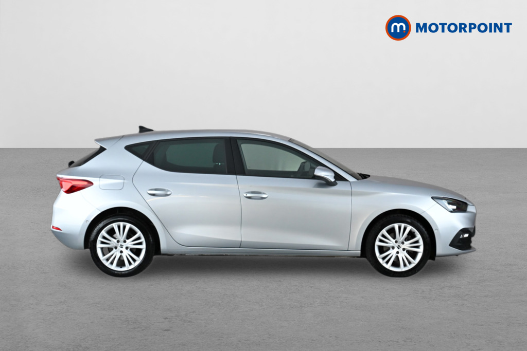 Seat Leon Se Dynamic Manual Petrol Hatchback - Stock Number (1664441) - Drivers side