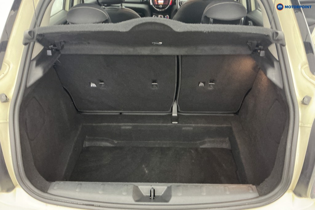 Mini Hatchback Cooper Classic Manual Petrol Hatchback - Stock Number (1666622) - 3rd supplementary image
