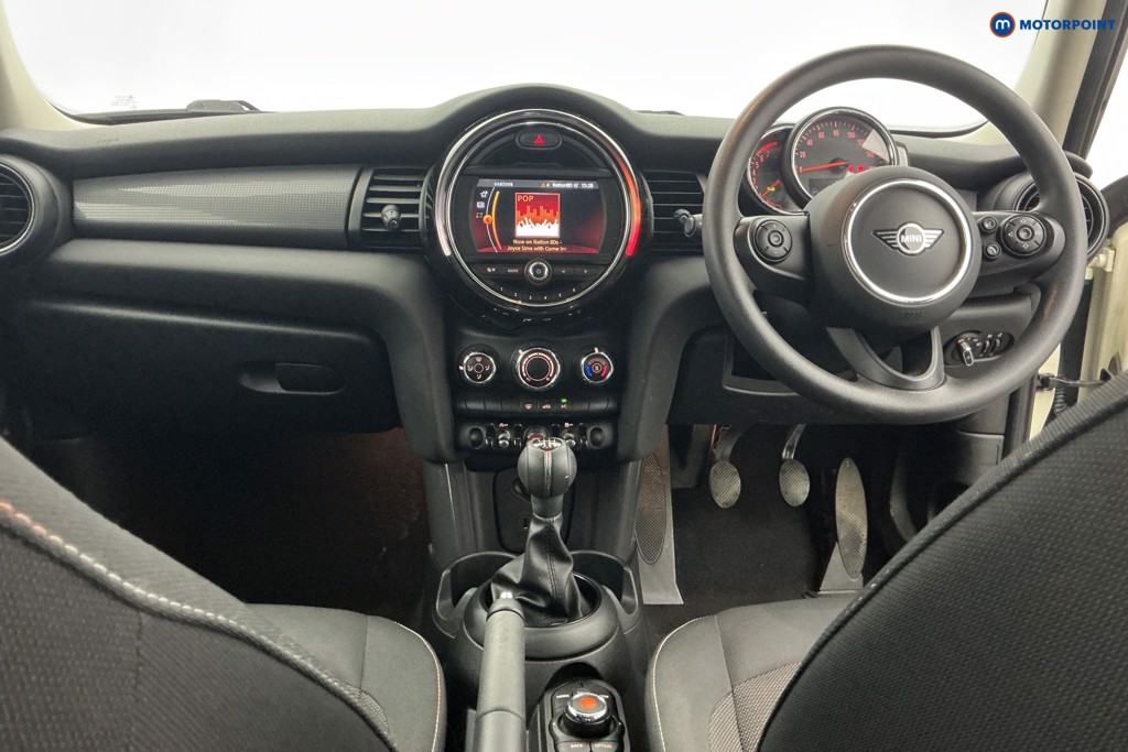 Mini Hatchback Cooper Classic Manual Petrol Hatchback - Stock Number (1666622) - 12th supplementary image