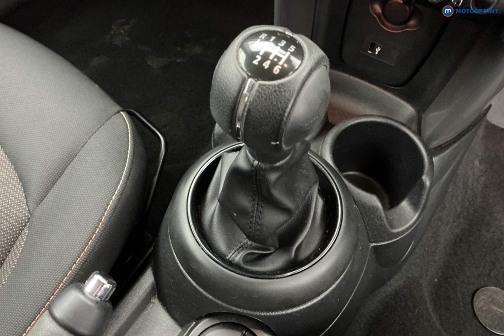 Mini Hatchback Cooper Classic Manual Petrol Hatchback - Stock Number (1666622) - 15th supplementary image