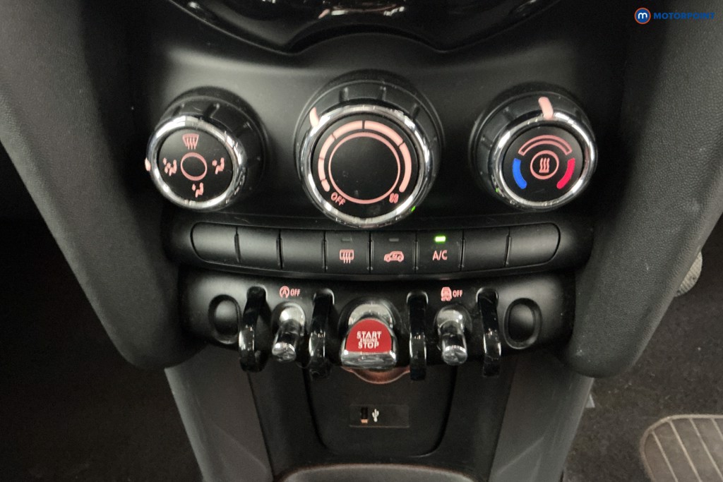 Mini Hatchback Cooper Classic Manual Petrol Hatchback - Stock Number (1666622) - 17th supplementary image