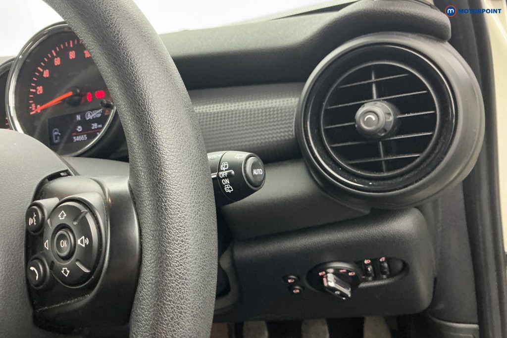 Mini Hatchback Cooper Classic Manual Petrol Hatchback - Stock Number (1666622) - 22nd supplementary image