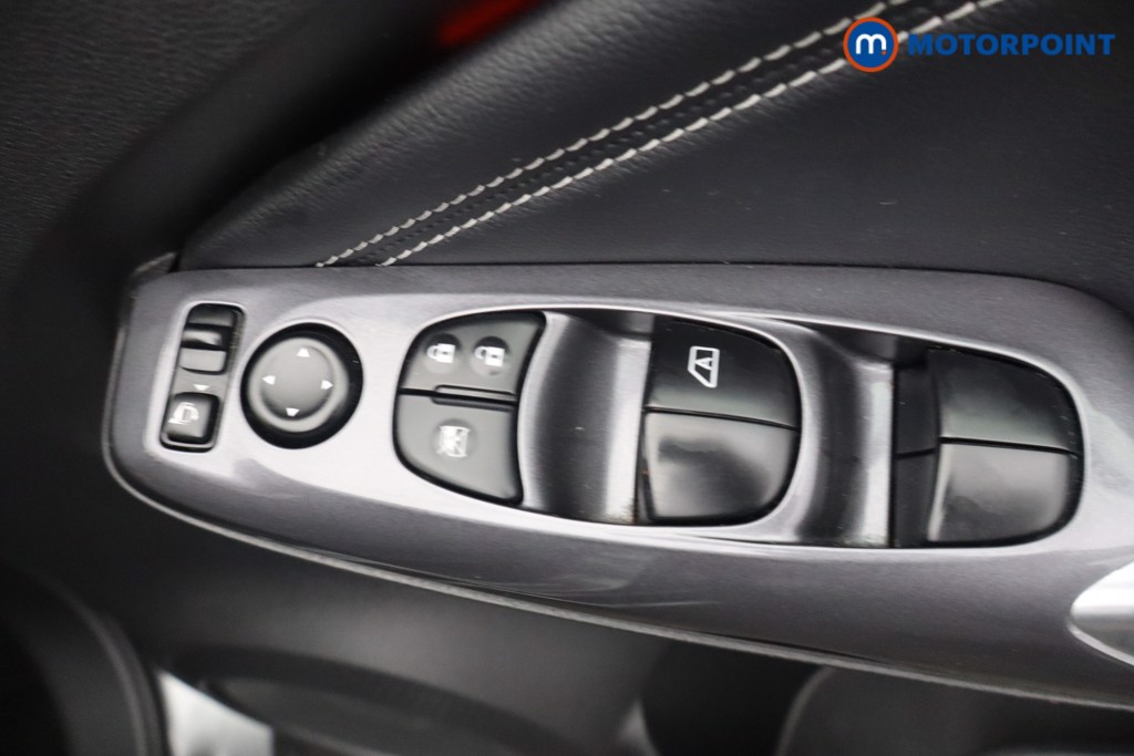 Nissan Juke Tekna Automatic Petrol SUV - Stock Number (1667726) - 11th supplementary image