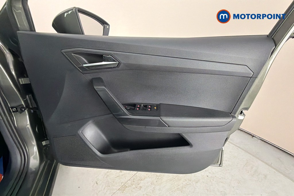 Seat Arona Se Technology Manual Petrol SUV - Stock Number (1670540) - 19th supplementary image