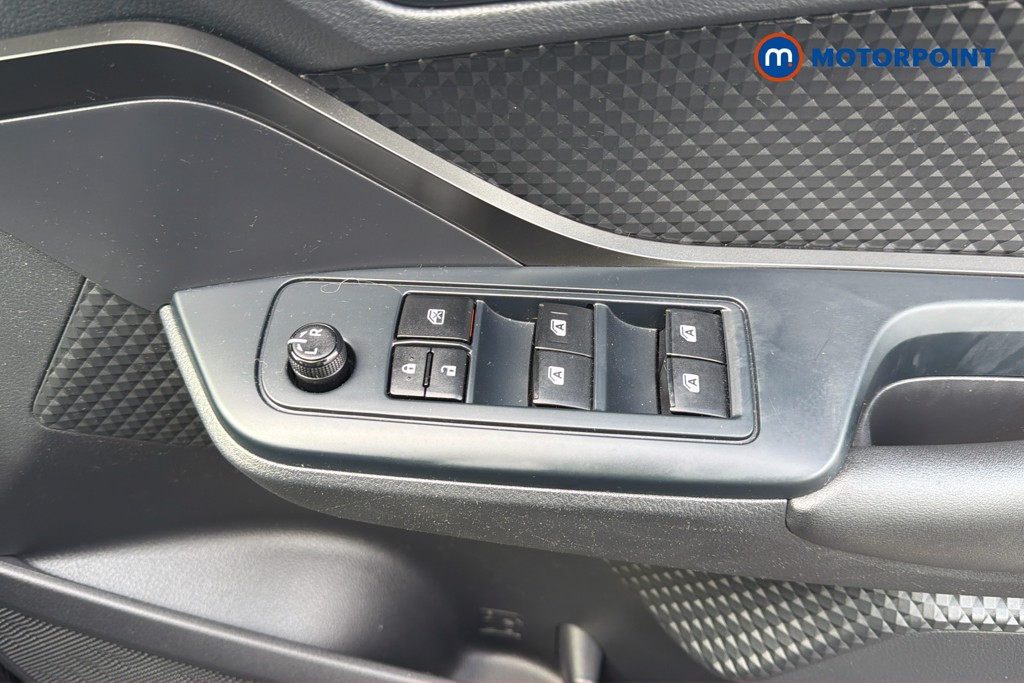 Toyota C-Hr Icon Manual Petrol SUV - Stock Number (1670795) - 3rd supplementary image