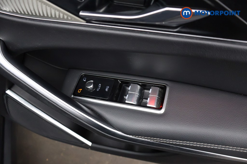 Jaguar F-Pace R-Dynamic Black Automatic Diesel SUV - Stock Number (1671163) - 16th supplementary image
