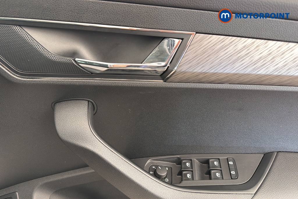 Skoda Karoq Se L Edition Manual Petrol SUV - Stock Number (1671555) - 19th supplementary image