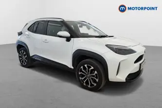 Toyota Yaris Cross Design Automatic Petrol-Electric Hybrid Estate - Stock Number (1671959) - Drivers side front corner