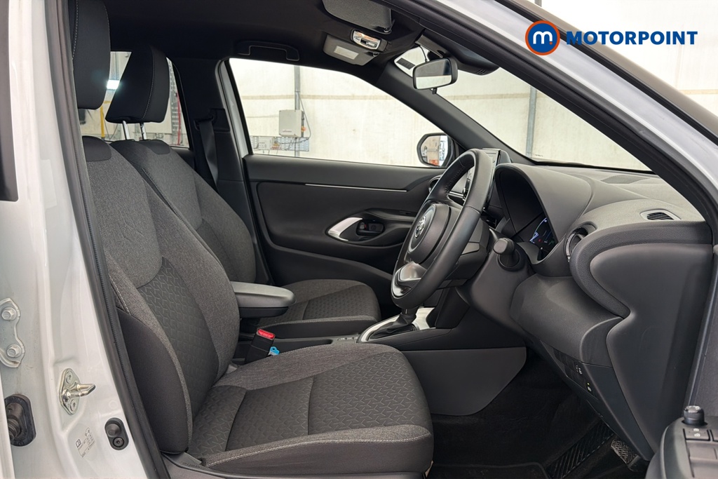 Toyota Yaris Cross Design Automatic Petrol-Electric Hybrid Estate - Stock Number (1671959) - 22nd supplementary image