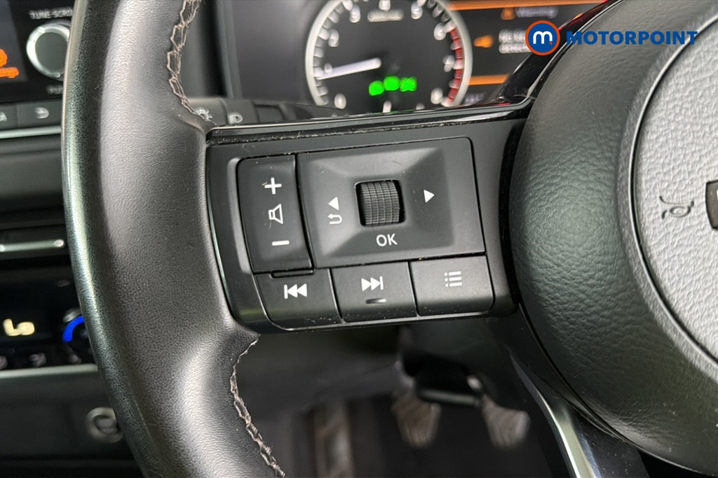 Nissan Qashqai Acenta Premium Manual Petrol SUV - Stock Number (1672696) - 4th supplementary image