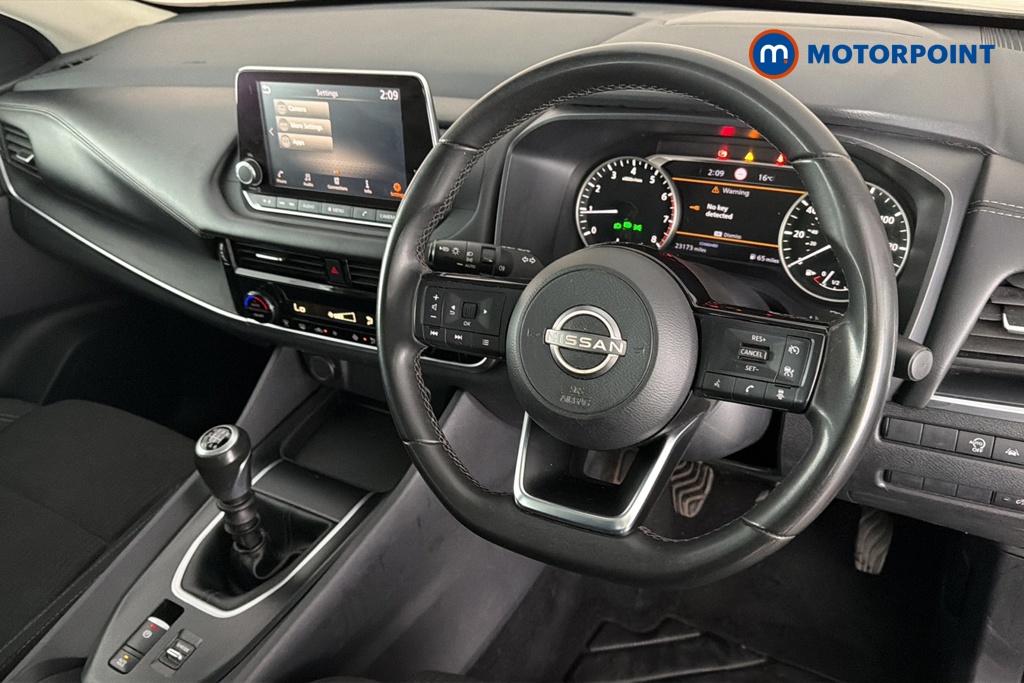 Nissan Qashqai Acenta Premium Manual Petrol SUV - Stock Number (1672696) - 1st supplementary image