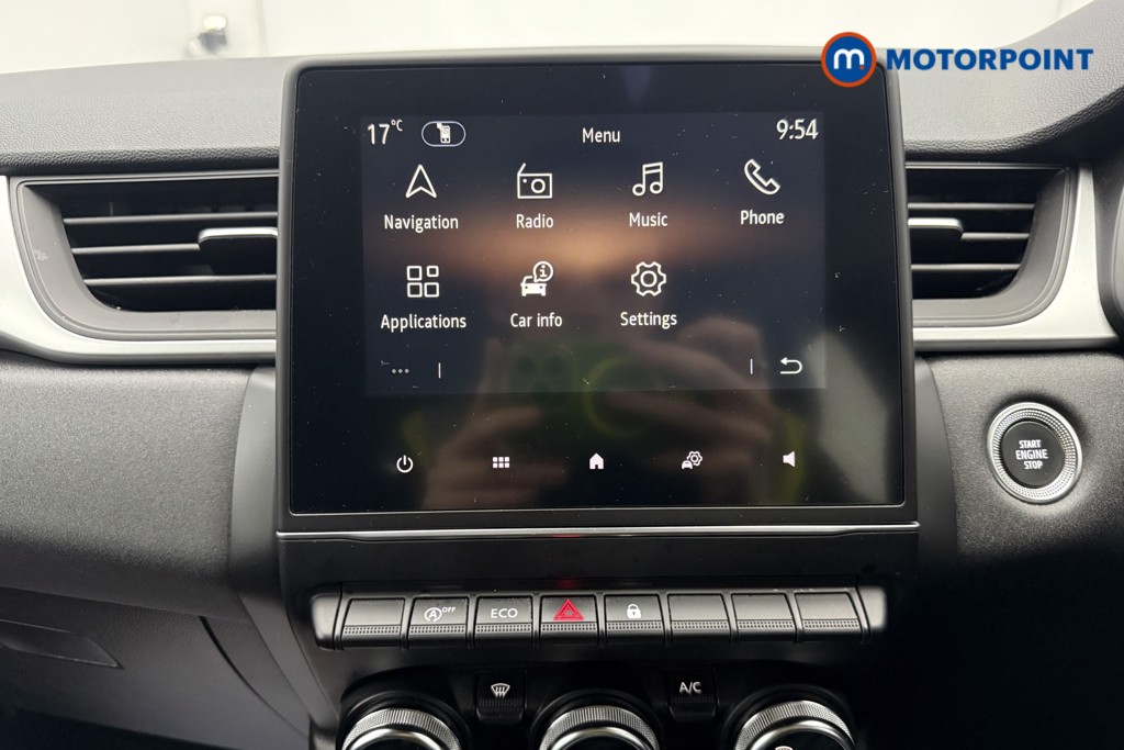 Renault Captur Iconic Edition Manual Petrol SUV - Stock Number (1673199) - 4th supplementary image