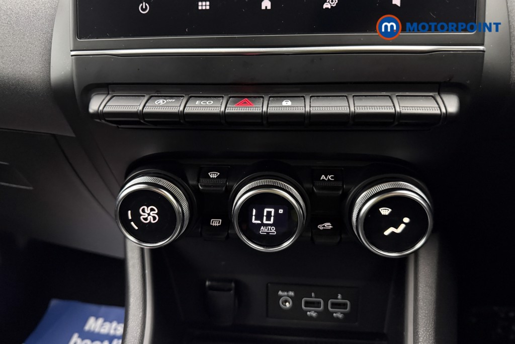 Renault Captur Iconic Edition Manual Petrol SUV - Stock Number (1673199) - 20th supplementary image