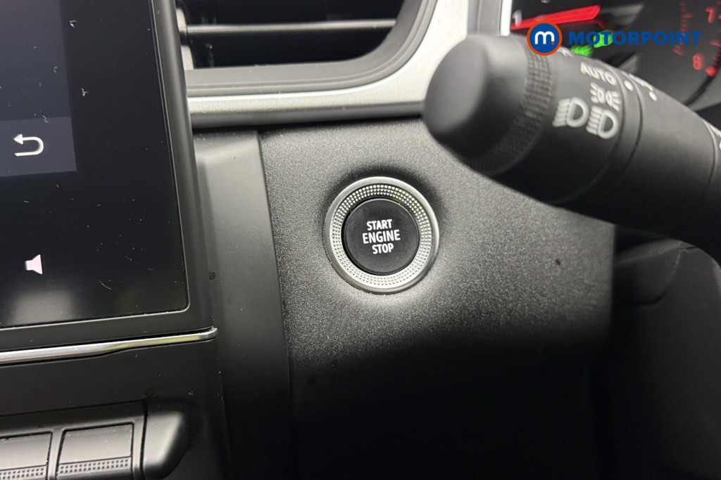 Renault Captur Iconic Edition Manual Petrol SUV - Stock Number (1673199) - 21st supplementary image