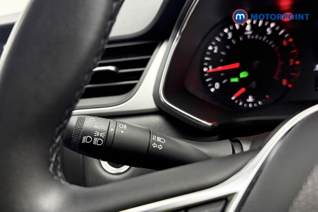 Renault Captur Iconic Edition Manual Petrol SUV - Stock Number (1673199) - 25th supplementary image