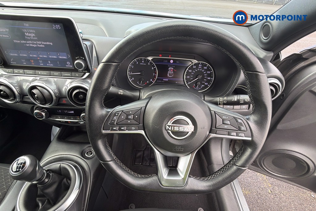 Nissan Juke N-Connecta Manual Petrol SUV - Stock Number (1673495) - 5th supplementary image