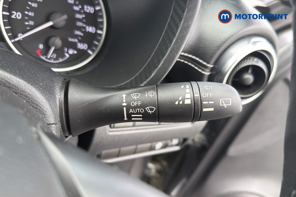 Nissan Juke N-Connecta Manual Petrol SUV - Stock Number (1673495) - 10th supplementary image