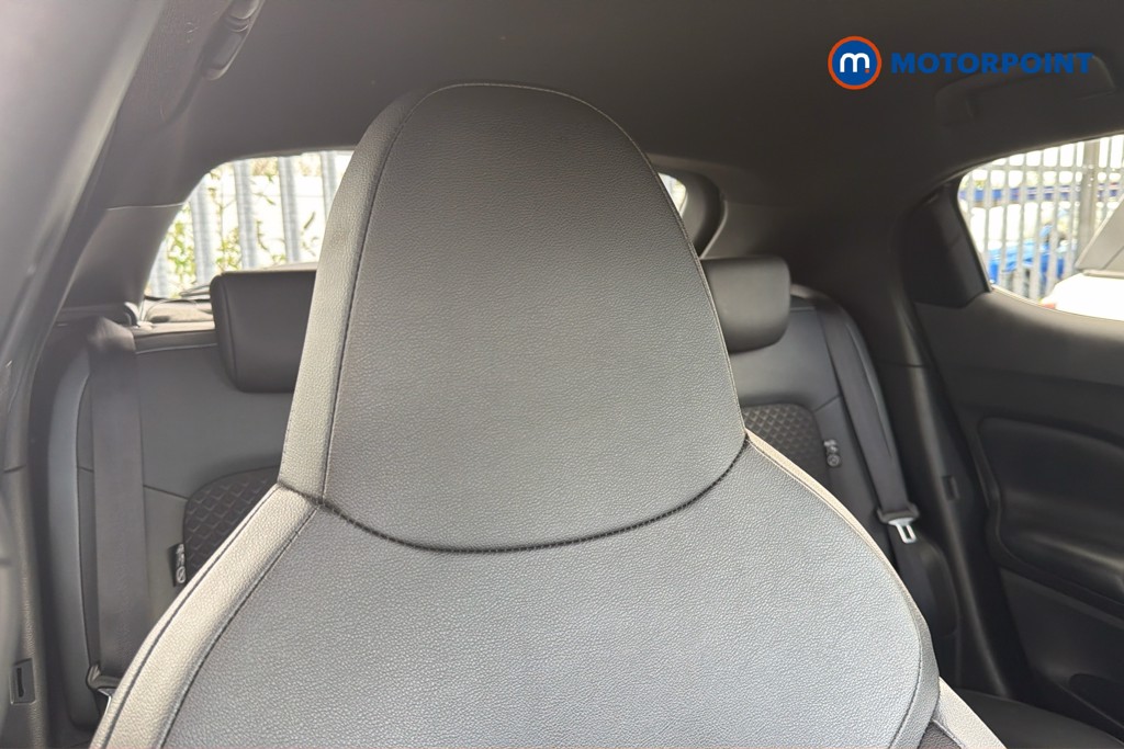 Nissan Juke N-Connecta Manual Petrol SUV - Stock Number (1673495) - 18th supplementary image