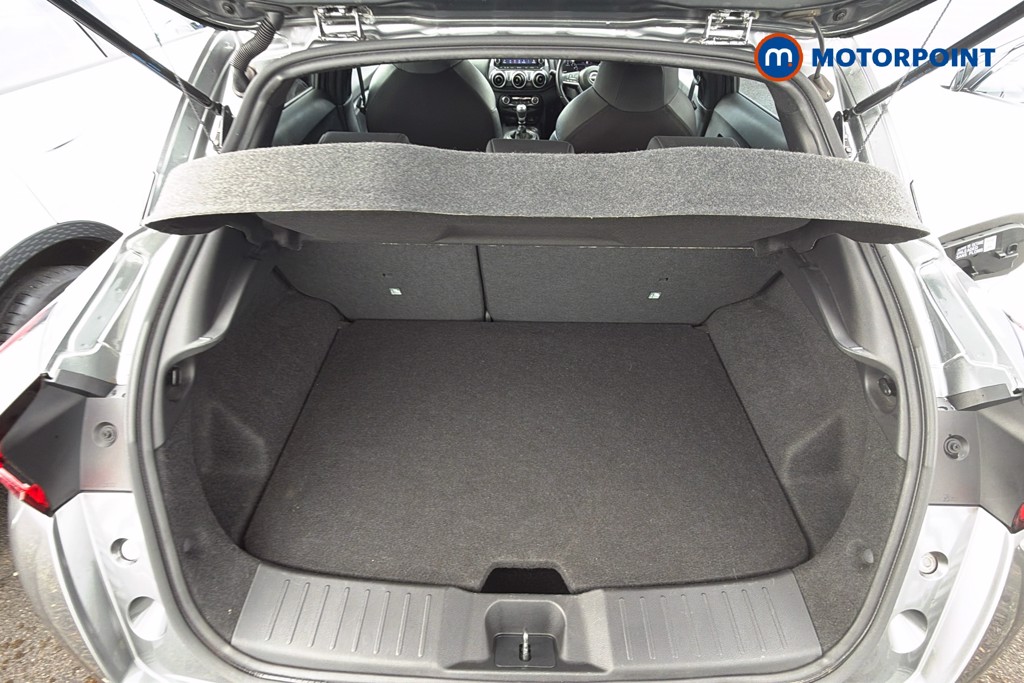 Nissan Juke N-Connecta Manual Petrol SUV - Stock Number (1673495) - 20th supplementary image