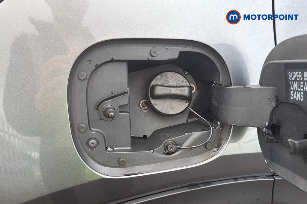 Nissan Juke N-Connecta Manual Petrol SUV - Stock Number (1673495) - 26th supplementary image