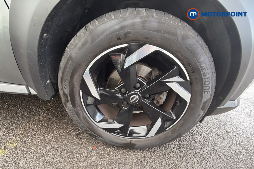 Nissan Juke N-Connecta Manual Petrol SUV - Stock Number (1673495) - 27th supplementary image