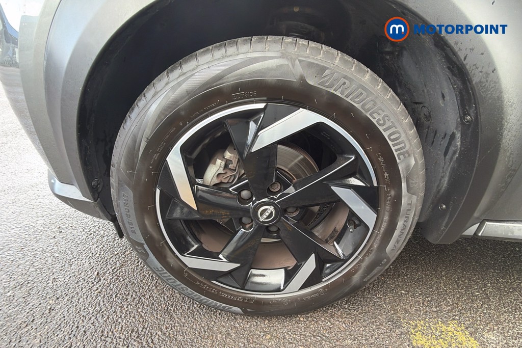 Nissan Juke N-Connecta Manual Petrol SUV - Stock Number (1673495) - 38th supplementary image
