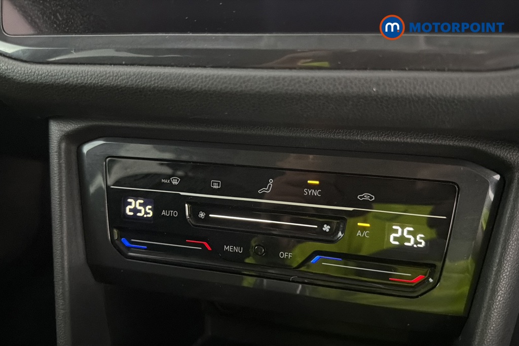 Volkswagen Tiguan Allspace Life Automatic Petrol SUV - Stock Number (1673786) - 12th supplementary image